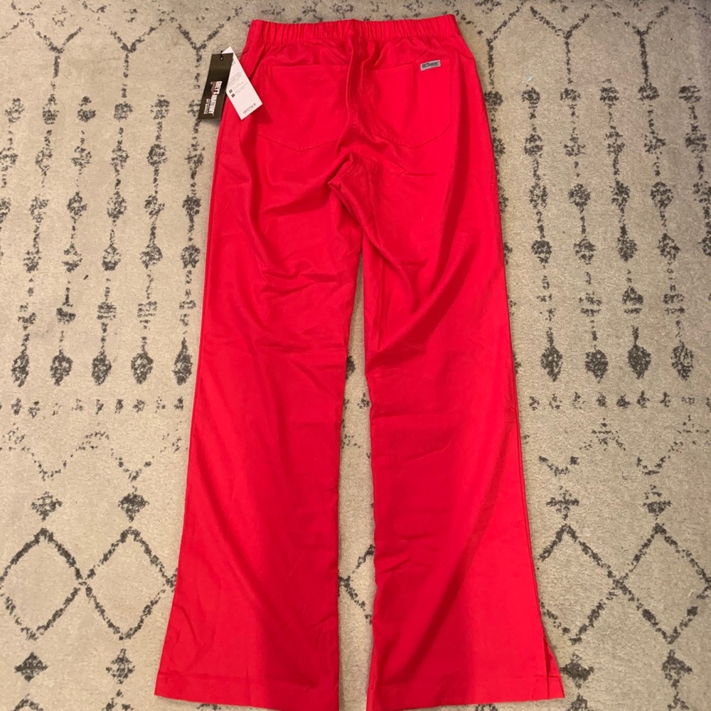 Never worn Greys Anatomy scrub pants